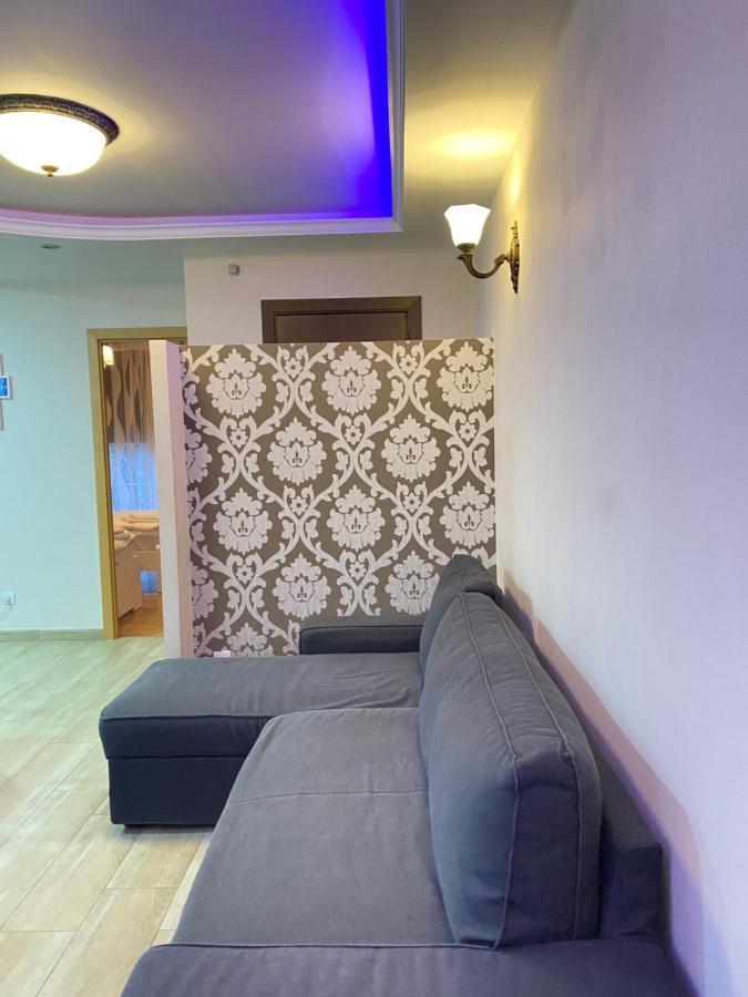 Entire New Apartment 20' From Barcelona Sabadell Eksteriør billede