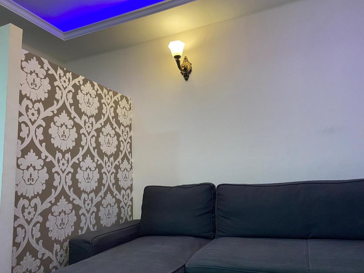Entire New Apartment 20' From Barcelona Sabadell Eksteriør billede