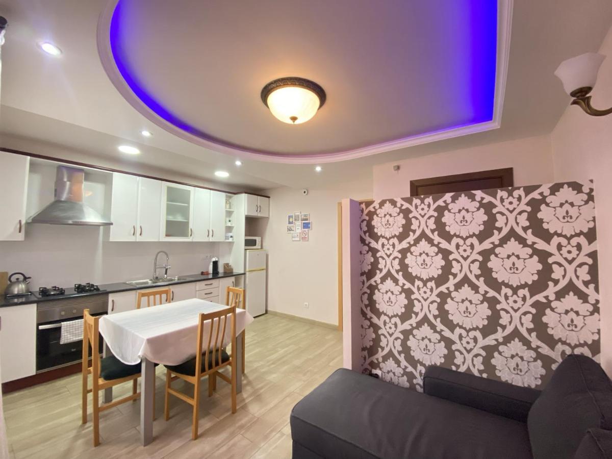 Entire New Apartment 20' From Barcelona Sabadell Eksteriør billede
