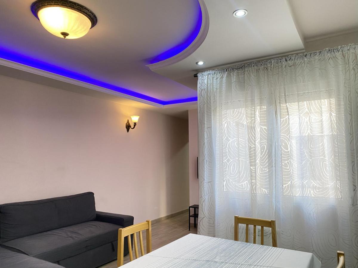 Entire New Apartment 20' From Barcelona Sabadell Eksteriør billede